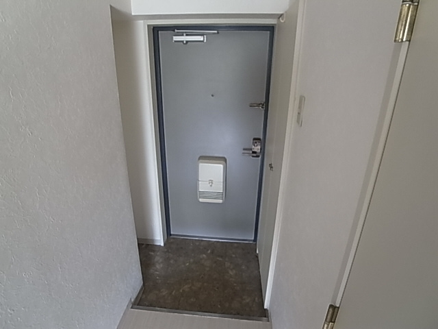 神戸市東灘区青木５丁目の賃貸マンションの玄関|玄関