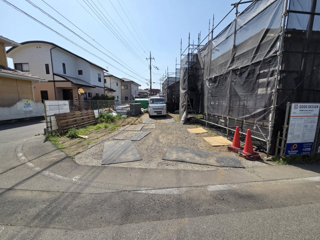 新築　みどり市大間々町大間々　Blooming　Garden　2号棟の駐車場|現地写真　駐車スペースは並列3台分可能です！
　
