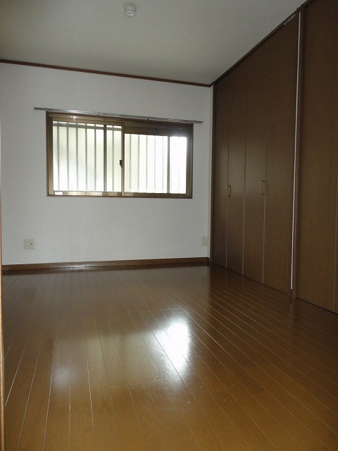 エントピア緑陽の寝室