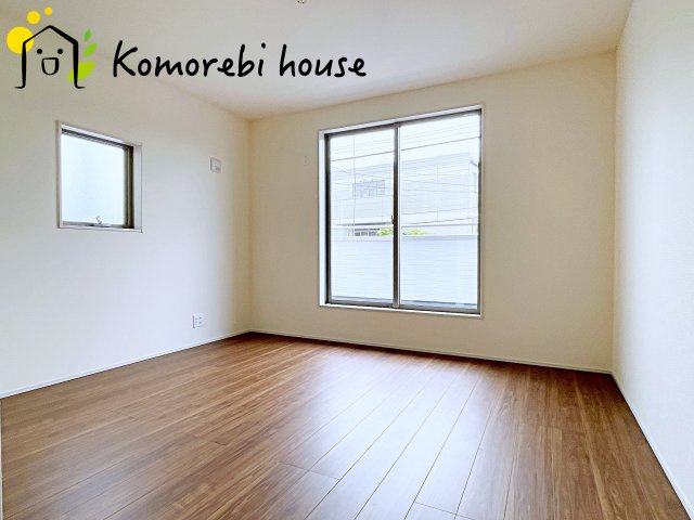 さいたま市西区内野本郷　新築一戸建て　リーブルガーデン　01の寝室|使い勝手のいい寝室です