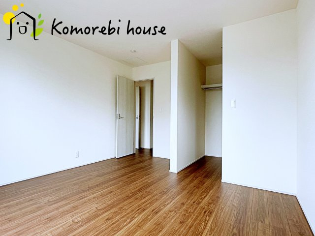 さいたま市西区内野本郷　新築一戸建て　リーブルガーデン　01の寝室|ゆとりの広さです