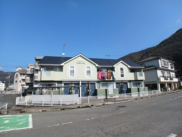 クレストール２１の外観