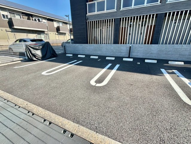 ソラナの駐車場