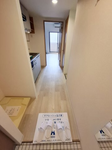 アプリーレ西宮武庫川の内装|廊下