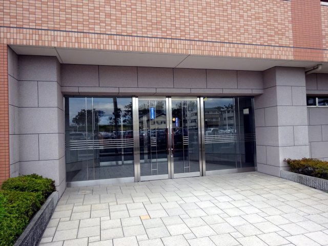 アプリーレ西宮武庫川のエントランス