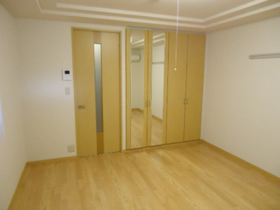 【内装】 | グロリアスガーデン | 洋室