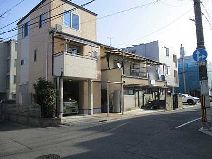 西区大宮2丁目中古戸建の前面道路含む現地写真