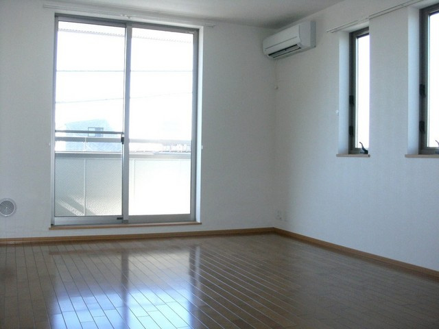 ラッキーヒルズの居間・リビング