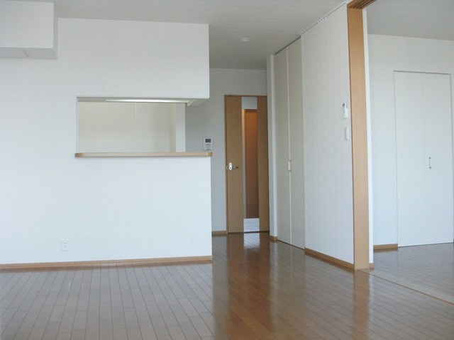 ラッキーヒルズの居間・リビング