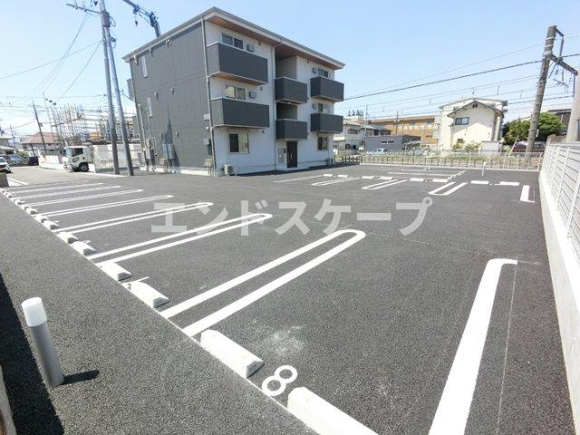 フィエルテの駐車場|高崎、前橋、伊勢崎エリアのお部屋探しはエンドスケープまで！お客様の理想お聞かせ下さい♪
