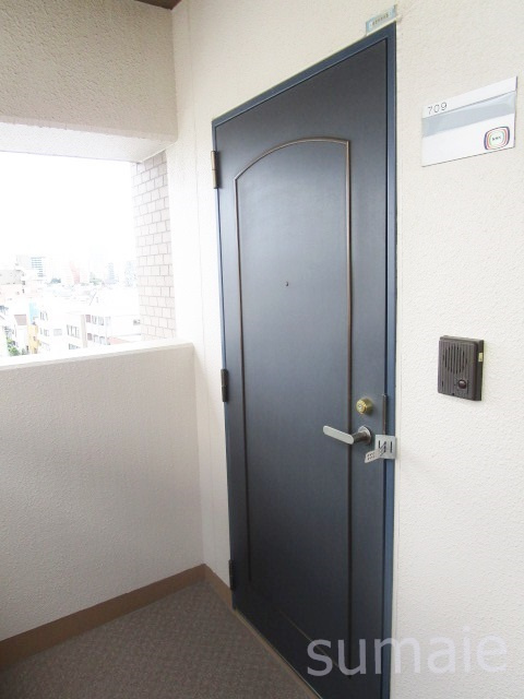 Ｆｉｏｒｅ　西尾久Ⅱの玄関|玄関扉です☆