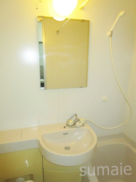 Ｆｉｏｒｅ　西尾久Ⅱの洗面所|洗面所です☆