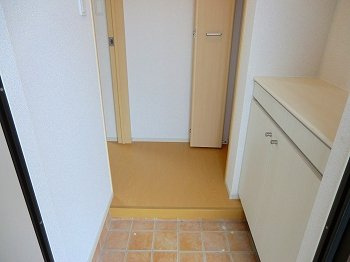 【玄関】 | サンフローラＡ | シンプルで使いやすい玄関です