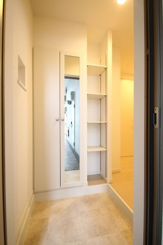 ＣＢ七里クアルトの玄関