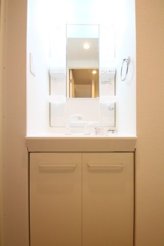 ＣＢ七里クアルトの独立洗面台