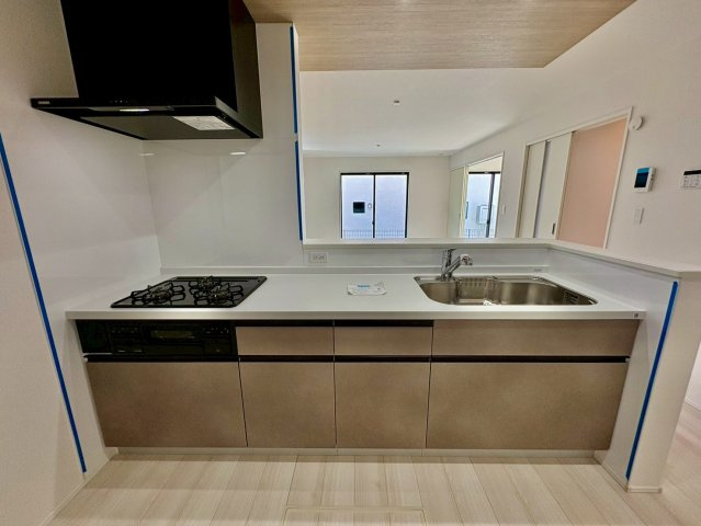 土佐市高岡町甲4期1号棟　新築建売のキッチン|使い勝手よく収納力のあるシステムキッチンです☆