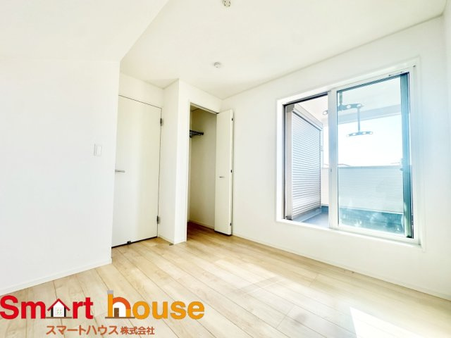 町田市鶴川　新築全2棟のバルコニー