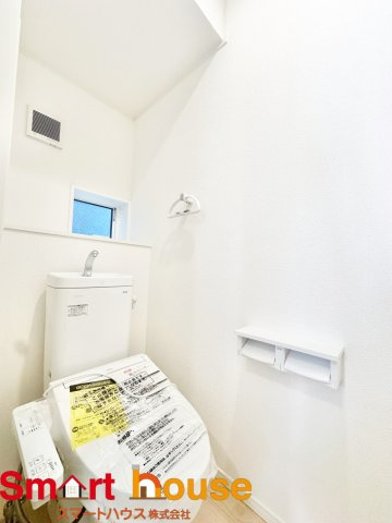 町田市鶴川　新築全2棟の洋室