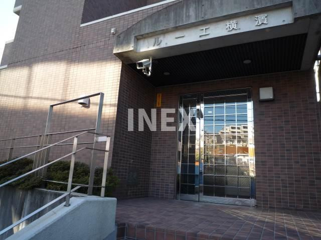 ルーエ横濱のエントランス|重厚感のあるエントランス