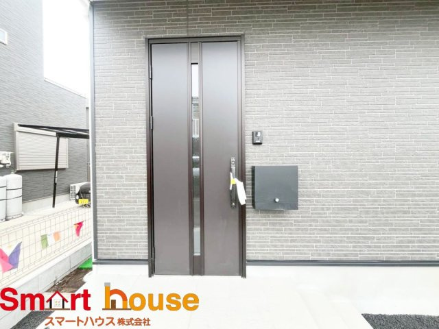 相模原市中央区田名第145　新築3棟！の玄関