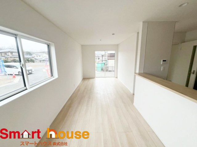 相模原市中央区田名第145　新築3棟！の居間・リビング