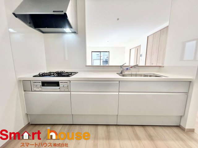 大和市福田　新築全4棟のキッチン