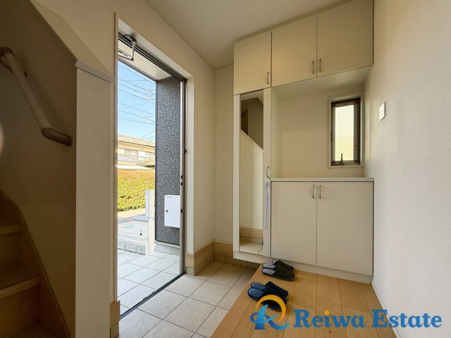 中古戸建　茅ヶ崎市柳島2丁目の玄関