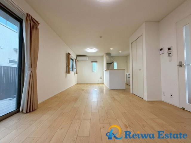 中古戸建　茅ヶ崎市柳島2丁目の居間・リビング