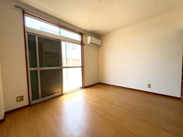 光ハイツ・杉本の寝室