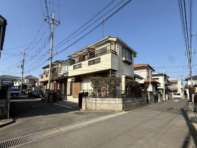 【建築条件付売地】ふじみ野市築地の前面道路含む現地写真|現状：古家あり