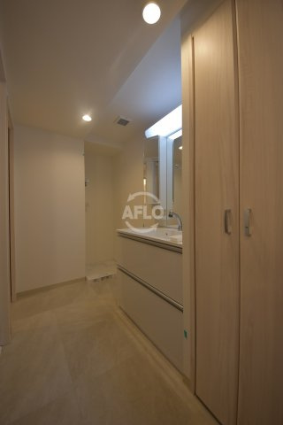 B-PROUD天満橋　中大江小学校区の洗面所|B-PROUD天満橋　洗面脱衣所