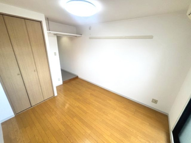 メイプルヒルの洋室