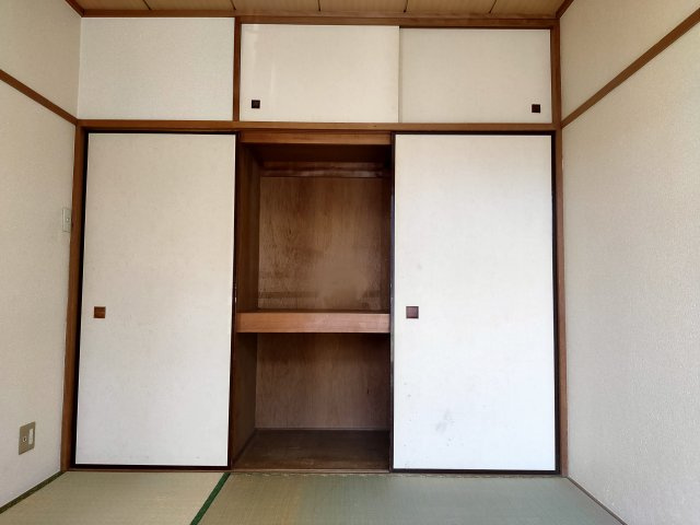 メゾンローザンヌの収納