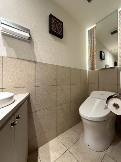 大阪市中央区難波４丁目の事務所のトイレ