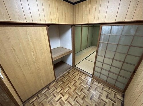 大阪市城東区中浜1丁目　戸建の洋室