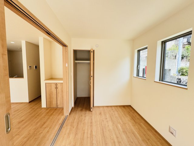 柏市中新宿２丁目新築戸建の収納|1F5帖洋室収納