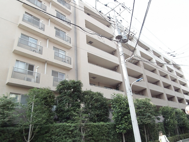 ライオンズヒルズ田端不動坂の外観|閑静な住宅街に立地しております☆
