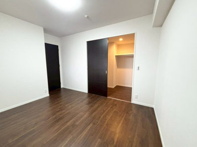 【洋室】 | グランノア高槻阿武山LUCE