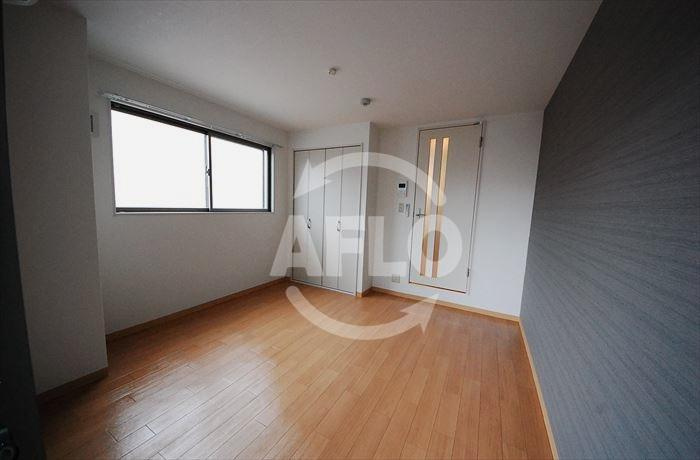 みおつくし東なんばの居間・リビング|みおつくし東なんば　開放的な室内