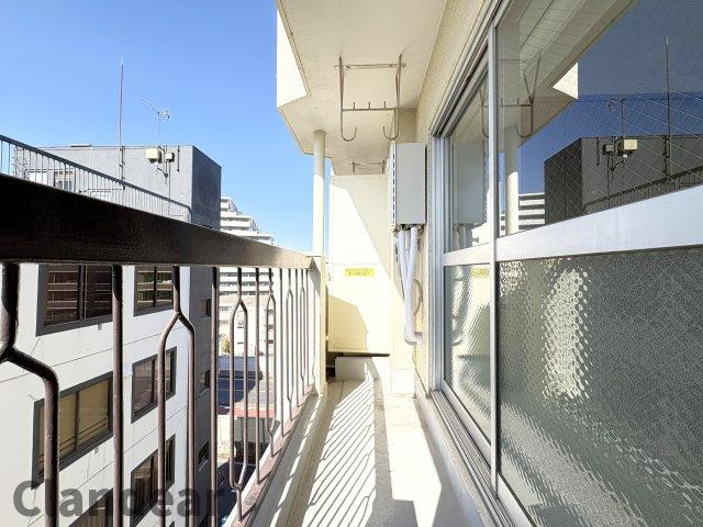 藤和亀有コープのバルコニー|お部屋とつながる外空間。ちょっと外に出るだけで気分転換になりますね♪