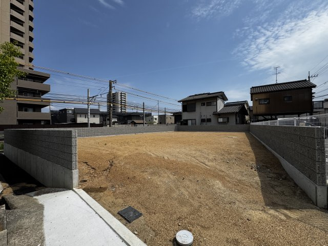 上之町二丁目 土地の前面道路含む現地写真
