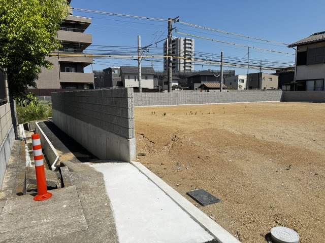 上之町二丁目 土地の前面道路含む現地写真