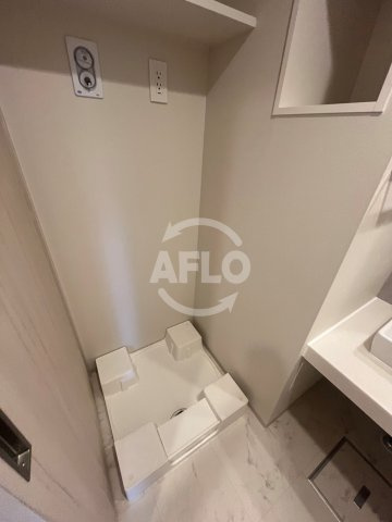 コンフォリア・リヴ北浜淡路町の設備|コンフォリア・リヴ北浜淡路町　洗濯機置き場