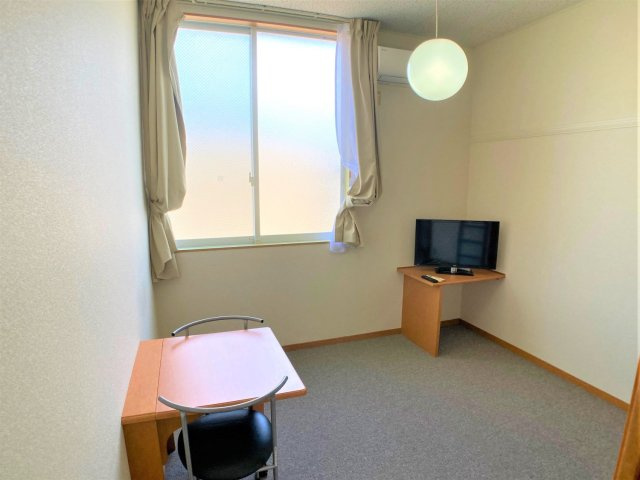 【居間・リビング】 | 設備・仕様は号室により異なる為、現況を優先致します。