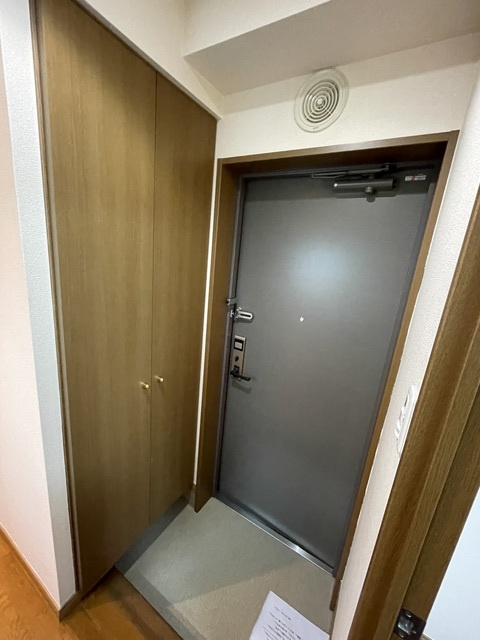 ニューキャピタルビルＮの玄関