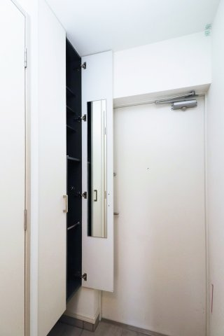 サヴォイラ・マリナ　ドゥ　ハカタ　9階の収納|別号室のものになります。現状優先。

