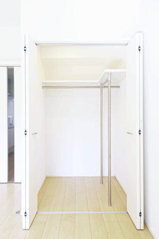 サヴォイラ・マリナ　ドゥ　ハカタ　9階の収納|別号室のものになります。現状優先。
