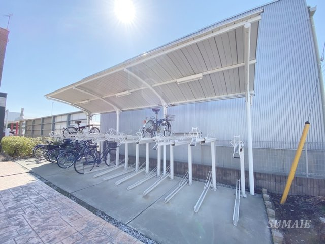 パイン・フィールドのその他共用部分|駐輪スペース☆