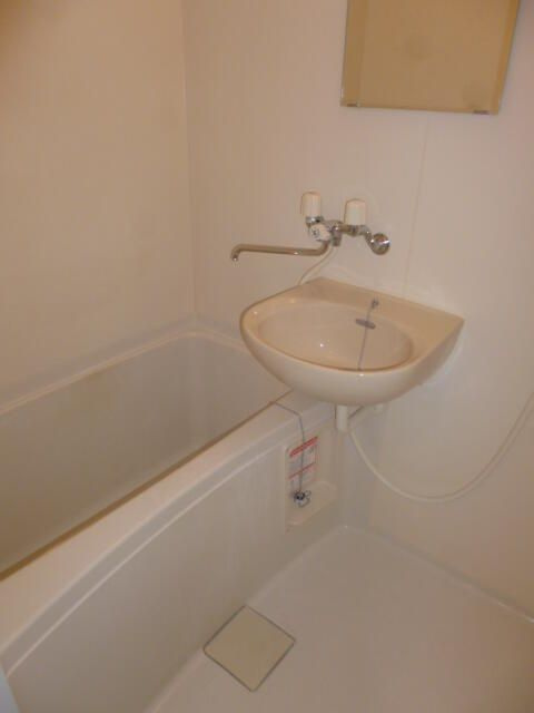 エクセルプラザの浴室|※同建物別部屋