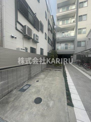 コンフォール千林の駐車場